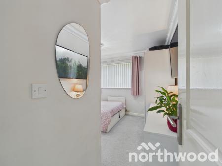 2 bedroom Apartment for sale in Hedgers Way, Chartfields, Ashford, TN23