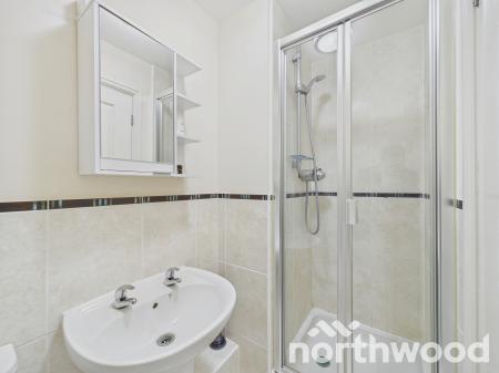 2 bedroom Apartment for sale in Hedgers Way, Chartfields, Ashford, TN23