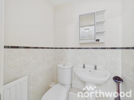 2 bedroom Apartment for sale in Hedgers Way, Chartfields, Ashford, TN23