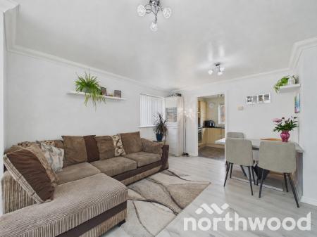 2 bedroom Apartment for sale in Hedgers Way, Chartfields, Ashford, TN23
