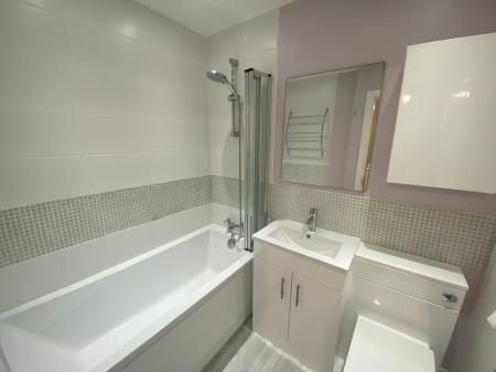 3 bedroom Semi-detached house to let in Swaffer Way, Singleton, Ashford, TN23