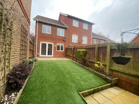 3 bedroom Semi-detached house to let in Swaffer Way, Singleton, Ashford, TN23