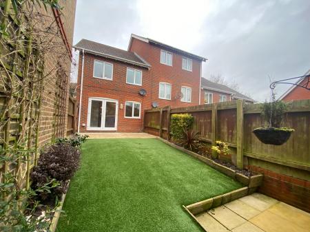 3 bedroom Semi-detached house to let in Swaffer Way, Singleton, Ashford, TN23