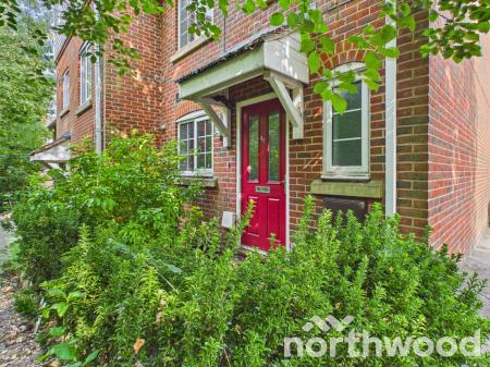 3 bedroom Semi-detached house to let in Swaffer Way, Singleton, Ashford, TN23