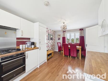 3 bedroom End of terrace house for sale in Lodge Close, Singleton, Ashford, TN23