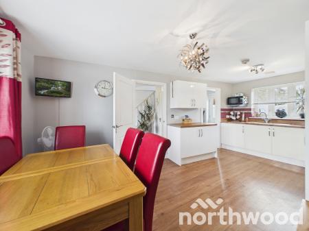 3 bedroom End of terrace house for sale in Lodge Close, Singleton, Ashford, TN23