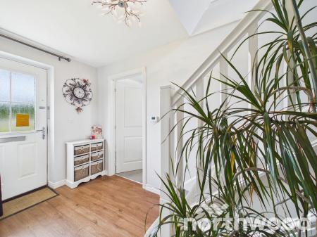 3 bedroom End of terrace house for sale in Lodge Close, Singleton, Ashford, TN23