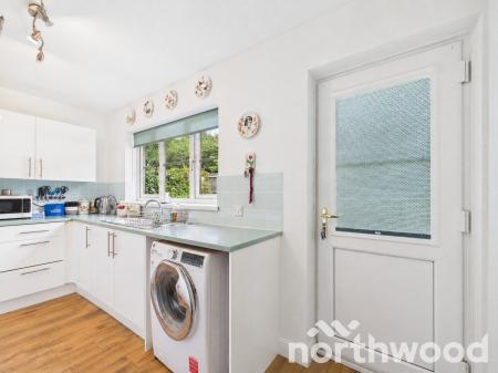 2 bedroom Bungalow for sale in Meridian Court, Singleton, Ashford, TN23