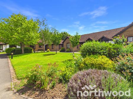 2 bedroom Bungalow for sale in Meridian Court, Singleton, Ashford, TN23