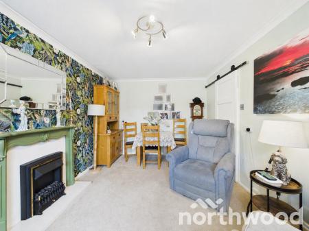 2 bedroom Bungalow for sale in Meridian Court, Singleton, Ashford, TN23