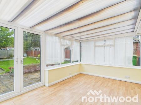 4 bedroom Semi-detached house to let in Highfield Road, Willesborough, Ashford, TN24