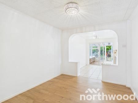 4 bedroom Semi-detached house to let in Highfield Road, Willesborough, Ashford, TN24