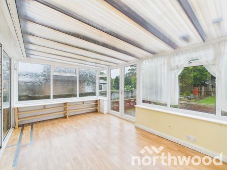 4 bedroom Semi-detached house to let in Highfield Road, Willesborough, Ashford, TN24