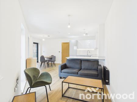 2 bedroom Flat to let in 50 Victoria Road, Ashford, Ashford, TN23