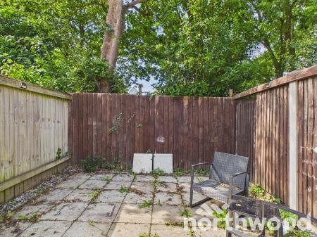 2 bedroom Terraced House to let in Homestead, Singleton, Ashford, TN23