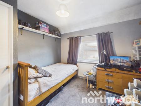 3 bedroom End of terrace house for sale in Tennyson Road, Ashford, Ashford, TN23