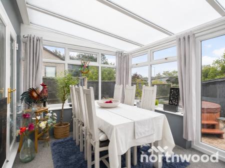 3 bedroom End of terrace house for sale in Tennyson Road, Ashford, Ashford, TN23