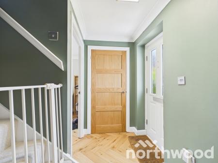 4 bedroom Detached house for sale in Sycamore Lane, Ashford, Ashford, TN23