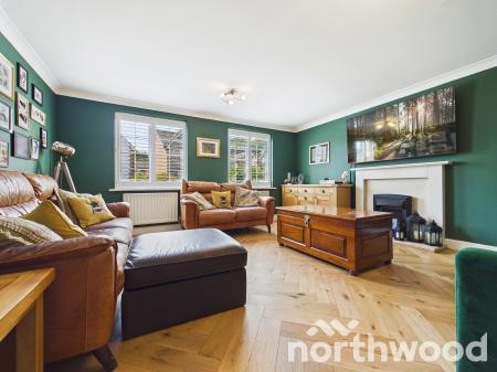 4 bedroom Detached house for sale in Sycamore Lane, Ashford, Ashford, TN23
