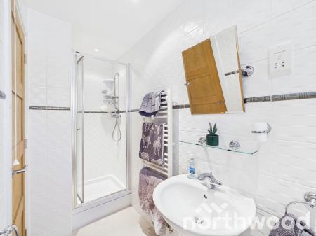 4 bedroom Detached house for sale in Sycamore Lane, Ashford, Ashford, TN23
