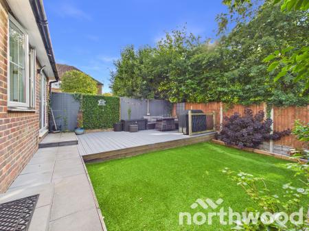 4 bedroom Semi-detached house for sale in Bradbridge Green, Singleton, Ashford, TN23