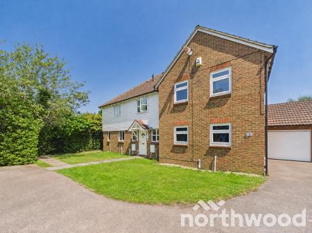 3 bedroom Semi-detached house for sale in Bradbridge Green, Singleton, Ashford, TN23