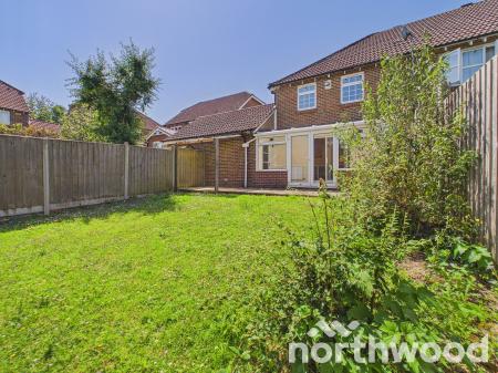 3 bedroom Semi-detached house for sale in Bradbridge Green, Singleton, Ashford, TN23
