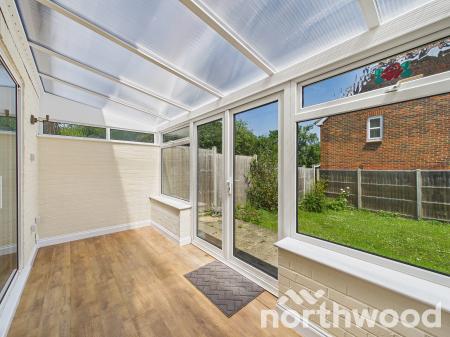 3 bedroom Semi-detached house for sale in Bradbridge Green, Singleton, Ashford, TN23