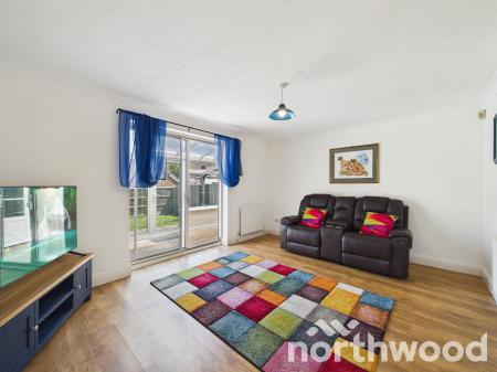 3 bedroom Semi-detached house for sale in Bradbridge Green, Singleton, Ashford, TN23