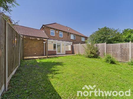 3 bedroom Semi-detached house for sale in Bradbridge Green, Singleton, Ashford, TN23