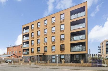 1 bedroom Flat to let in Victoria Crescent, Ashford, Ashford, TN23