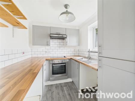 1 bedroom Flat to let in Tennyson Road, Ashford, TN23