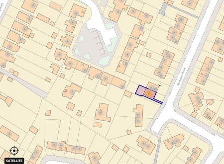 1 bedroom Flat to let in Tennyson Road, Ashford, TN23