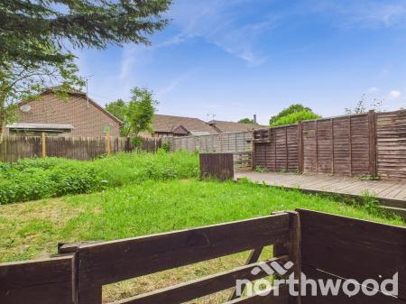 1 bedroom Flat to let in Tennyson Road, Ashford, TN23