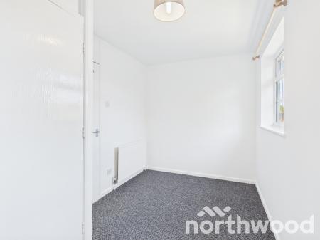 2 bedroom Terraced House to let in Manorfield, Ashford, Ashford, TN23