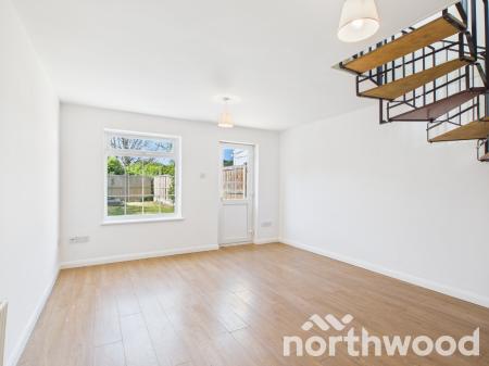 2 bedroom Terraced House to let in Manorfield, Ashford, Ashford, TN23