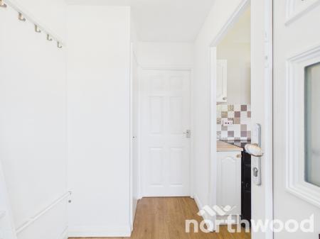 2 bedroom Terraced House to let in Manorfield, Ashford, Ashford, TN23