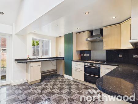 2 bedroom Terraced House to let in Upper Denmark Road, Ashford, TN23