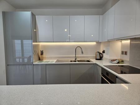 1 bedroom Flat to let in 50 Victoria Road, Victoria Way, Ashford, TN23