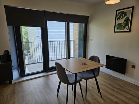 1 bedroom Flat to let in 50 Victoria Road, Victoria Way, Ashford, TN23
