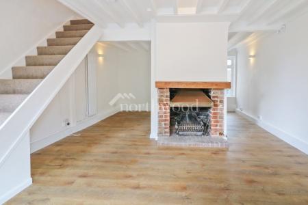 3 bedroom Terraced House to let in The Street, Chilham, CT4