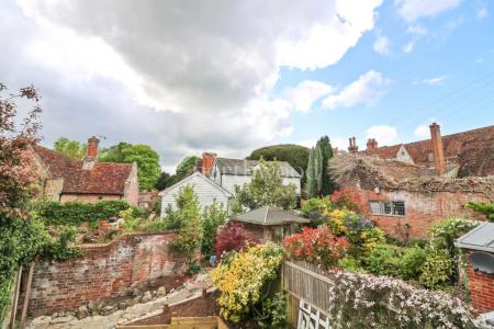 3 bedroom Terraced House to let in The Street, Chilham, CT4