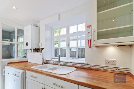 3 bedroom Terraced House to let in The Street, Chilham, CT4