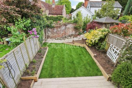 3 bedroom Terraced House to let in The Street, Chilham, CT4