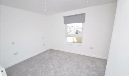 1 bedroom Flat to let in Victoria Crescent, Ashford, TN23