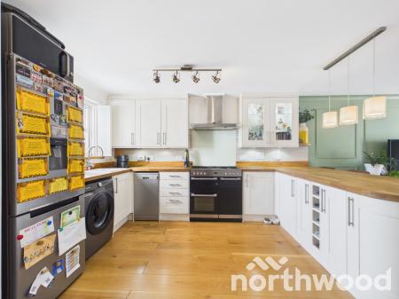 3 bedroom Terraced House for sale in Mill Court, Town Centre, Ashford, TN24