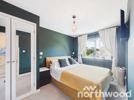 3 bedroom Terraced House for sale in Mill Court, Town Centre, Ashford, TN24