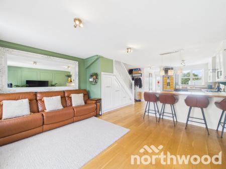 3 bedroom Terraced House for sale in Mill Court, Town Centre, Ashford, TN24