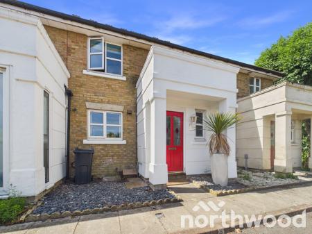 3 bedroom Terraced House for sale in Mill Court, Town Centre, Ashford, TN24