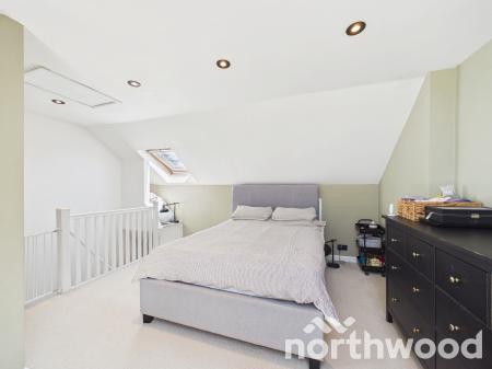 4 bedroom Semi-detached house for sale in The Street, Great Chart, TN23
